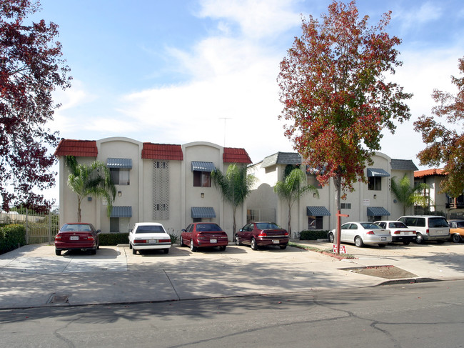 4344-4352 Hamilton St in San Diego, CA - Building Photo - Building Photo