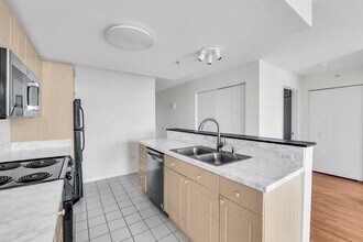 1640 Maple Ave in Evanston, IL - Building Photo - Building Photo