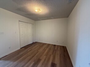 135 Glenwood Dr in Hubert, NC - Building Photo - Building Photo