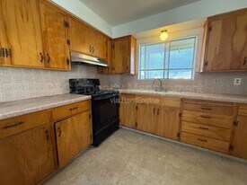 840 Camille Ct in Salinas, CA - Building Photo