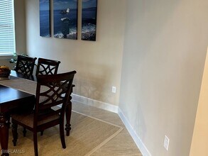 10210 Glastonbury Cir in Ft. Myers, FL - Foto de edificio - Building Photo
