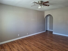 1802 N Decatur Blvd, Unit 203 in Las Vegas, NV - Building Photo - Building Photo