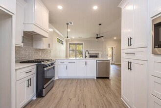 308 Kanis Ridge Dr in Little Rock, AR - Building Photo - Building Photo
