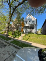 3040 N Fratney St in Milwaukee, WI - Building Photo