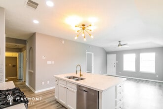 85 San Simeon Dr in Manvel, TX - Building Photo - Building Photo