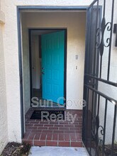 4518 Ascot Cir S in Sarasota, FL - Building Photo - Building Photo