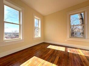 31 Dubois St in Newburgh, NY - Foto de edificio - Building Photo