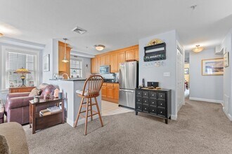 21 Wall St in Canton, MA - Building Photo - Building Photo