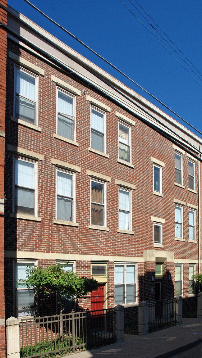 1317 Clay St in Cincinnati, OH - Building Photo - Building Photo
