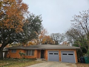 2603 Robinwood Ln in Denton, TX - Building Photo - Building Photo