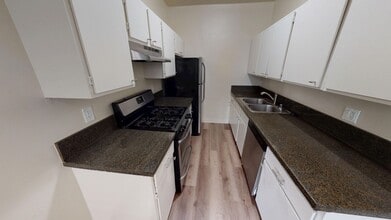 1006 Orange Drive | Move In Now in Los Angeles, CA - Building Photo - Interior Photo