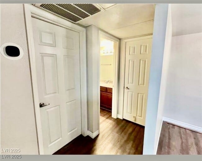property at 5260 River Glen Dr