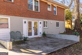 1122 Elaine Dr-Unit -B in Forest Park, GA - Building Photo - Building Photo
