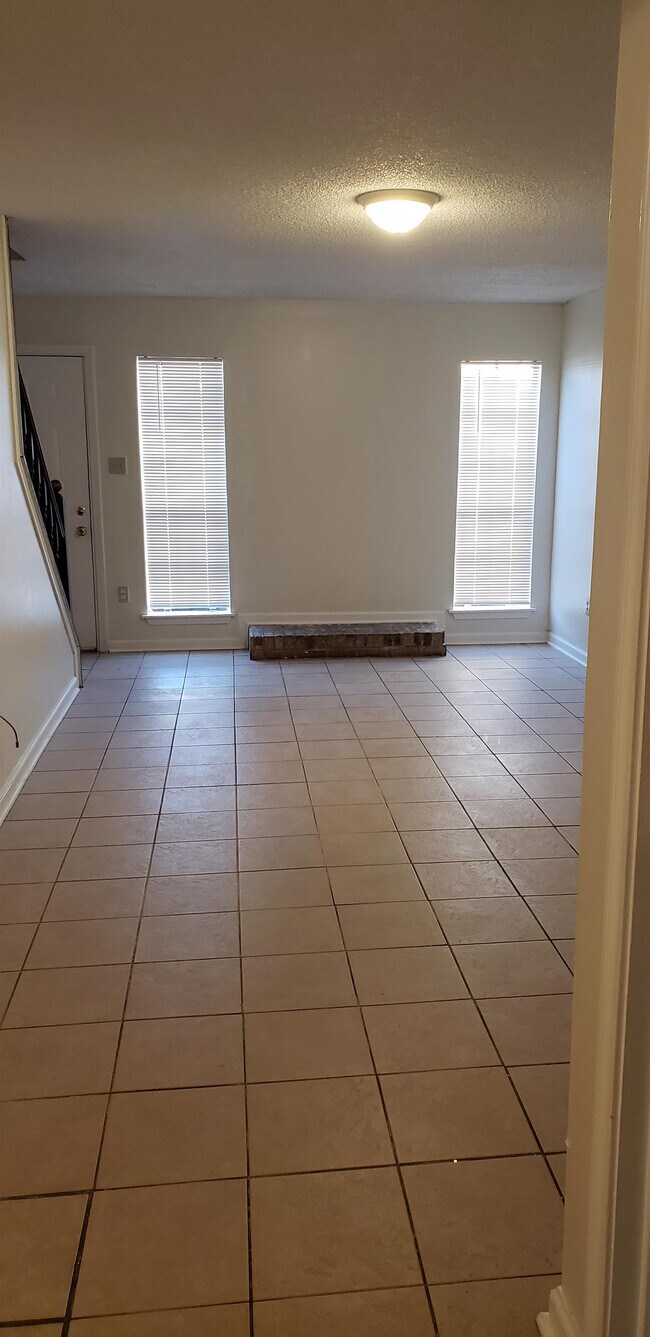 104 Oak Ridge Ave in Donaldsonville, LA - Building Photo - Building Photo