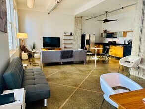 350 Saint Peter St, Unit 608 in St. Paul, MN - Building Photo - Building Photo