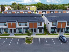 3249 Energy Dr in Kissimmee, FL - Building Photo - Building Photo
