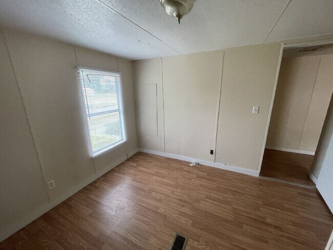 395 Yaupon St in Pineland, TX - Building Photo - Building Photo