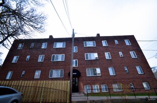 2936 Knox Pl SE in Washington, DC - Building Photo