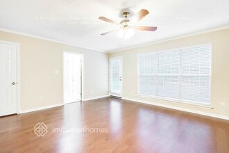 4516 Brownes Ferry Rd in Charlotte, NC - Foto de edificio - Building Photo