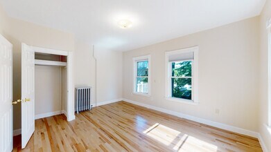 45 Pratt St, Unit 2 in Boston, MA - Building Photo - Building Photo