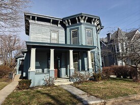 26 E Mechanic St in Shelbyville, IN - Building Photo