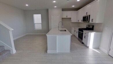 1212 Sydney Ln in Seagoville, TX - Building Photo - Building Photo