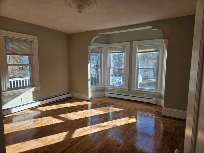 7 Howland Ct, Unit 1 in North Easton, MA - Building Photo - Building Photo