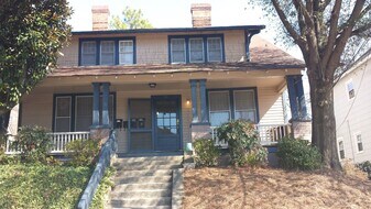 111 S Spruce St in Winston-Salem, NC - Building Photo