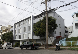 317 Hanover Ave in Oakland, CA - Building Photo - Building Photo