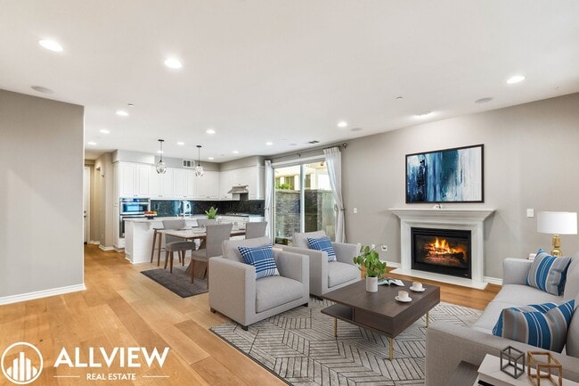 8237 Kendall Dr in Huntington Beach, CA - Building Photo - Building Photo