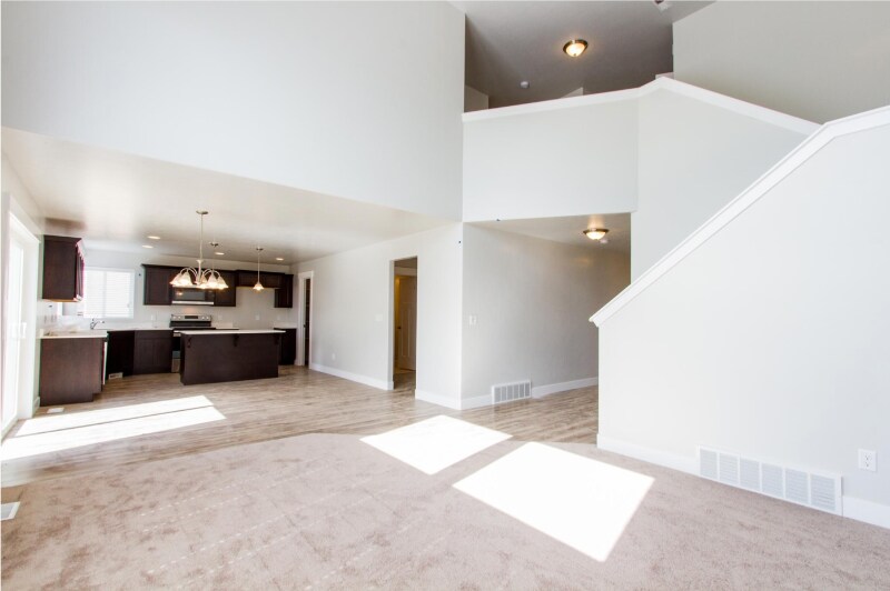 3904 W 1750 N in Lehi, UT - Building Photo