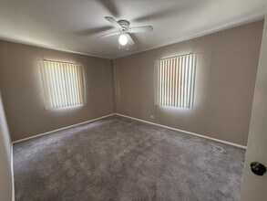 8607 Cedar St in Bellflower, CA - Building Photo - Building Photo