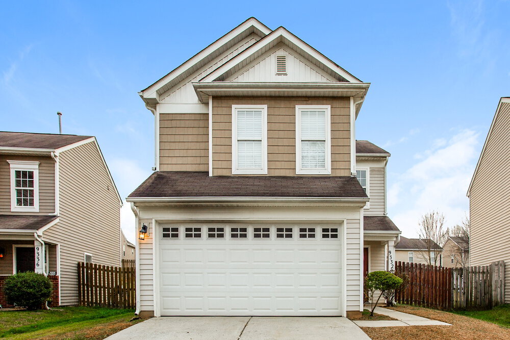 9332 Macquarie Ln in Charlotte, NC - Building Photo