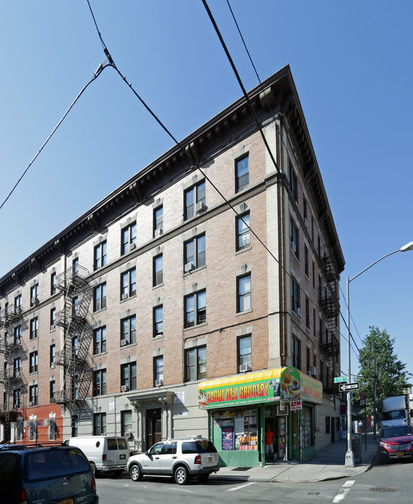 804 E 178th St in Bronx, NY - Building Photo