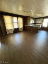 826 Roxbury Ave in Youngstown, OH - Building Photo - Building Photo