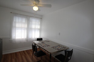 31 Allen Pl, Unit 3 in Hartford, CT - Building Photo - Building Photo