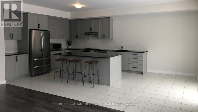 1466 Stovell Cres in Innisfil, ON - Building Photo - Building Photo