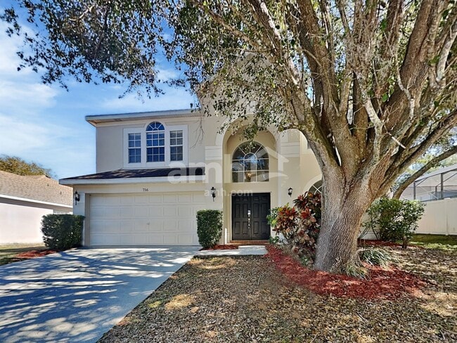 property at 716 Grand Canyon Dr