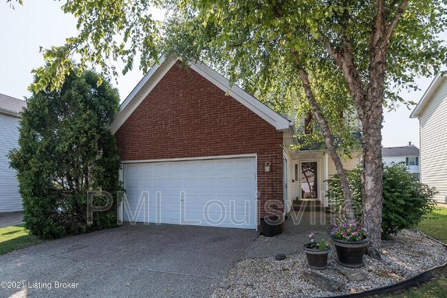 4007 Mimosa View Dr in Louisville, KY - Building Photo - Building Photo