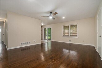 1225 Laurel Hill Dr in Decatur, GA - Building Photo - Building Photo