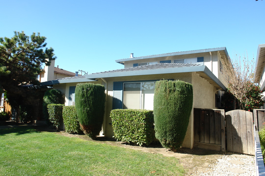 1429 Lexington Dr in San Jose, CA - Building Photo