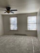 129 State St, Unit #3 in Kennett Square, PA - Building Photo - Building Photo