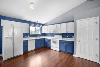 128 Brookshire Creek Dr in Wentzville, MO - Building Photo - Building Photo