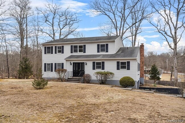 property at 10 Leone Ct