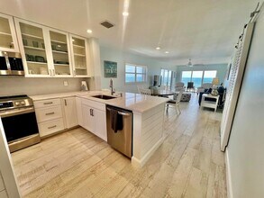 7410 S Ocean Dr, Unit 505 in Jensen Beach, FL - Building Photo - Building Photo