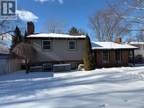 6755 Matchett Rd in Windsor, ON - Building Photo - Building Photo