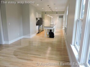 40 Bow St, Unit 1 in Cambridge, MA - Foto de edificio - Building Photo