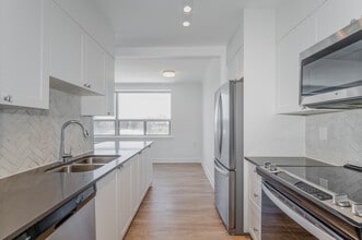 2040 EGLINTON AVE W in Toronto, ON - Building Photo - Interior Photo