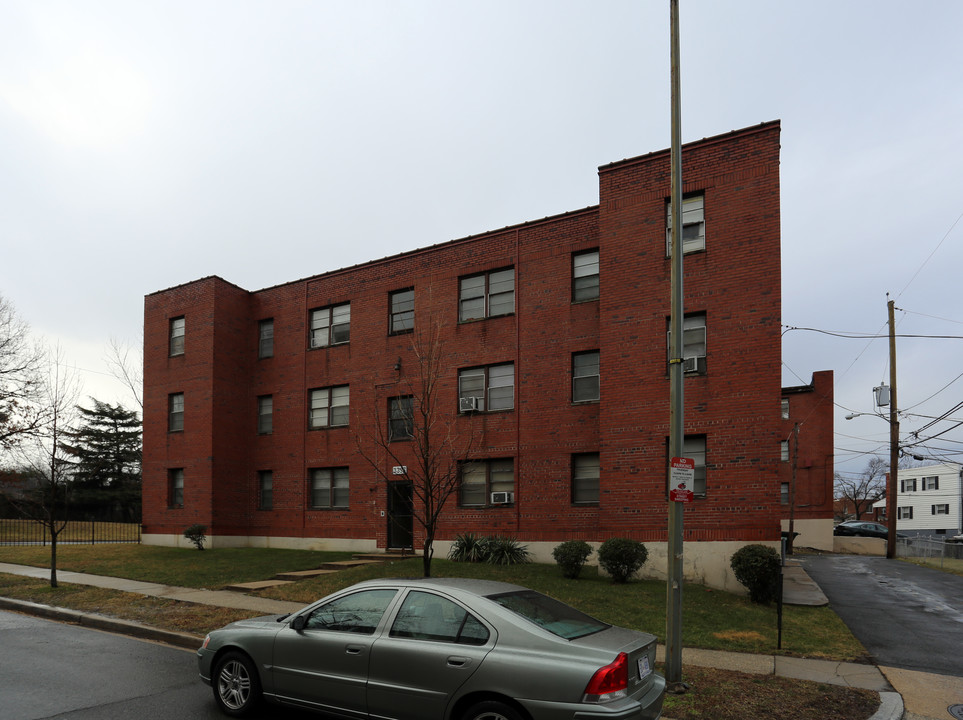 3393 Blaine St NE in Washington, DC - Building Photo