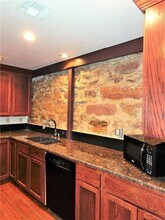 124 W Oklahoma Ave-Unit -D in Guthrie, OK - Building Photo - Building Photo